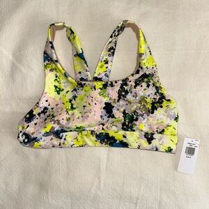 NWT, Old Navy Powersoft V-Back Sports Bra for Girls